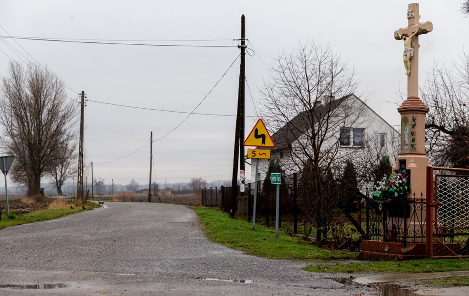 Nowa wieś powstaje na terenie oddalonej o kilka kilometrów miejscowości Syrynia