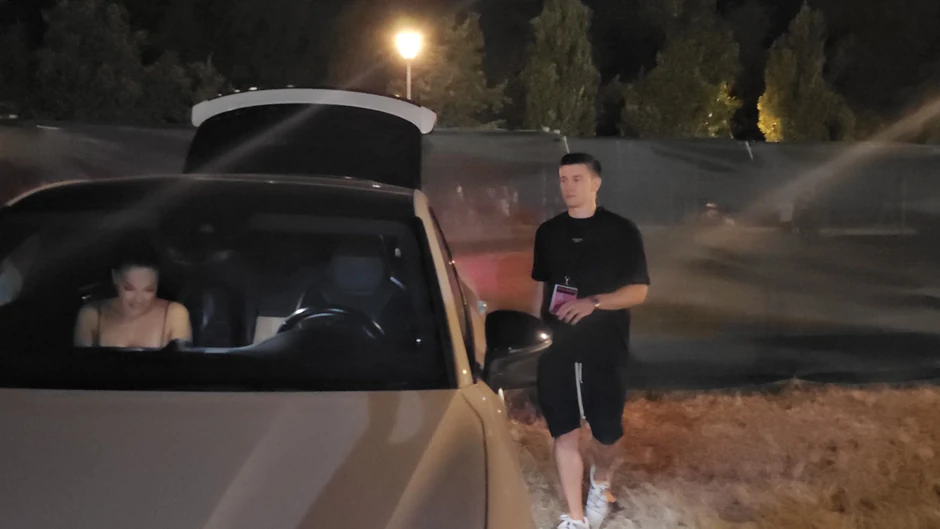 Teodora Džehverović sa dečkom na Music Week festivalu