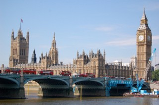 Prawie 1 mln Polaków przybywa już w Wielkiej Brytanii i Irlandii