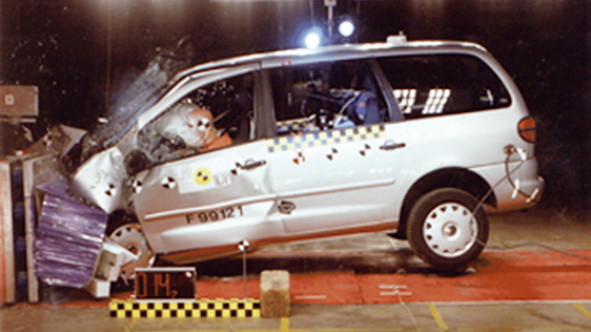 VW Sharan I (1995-2010) - crash test