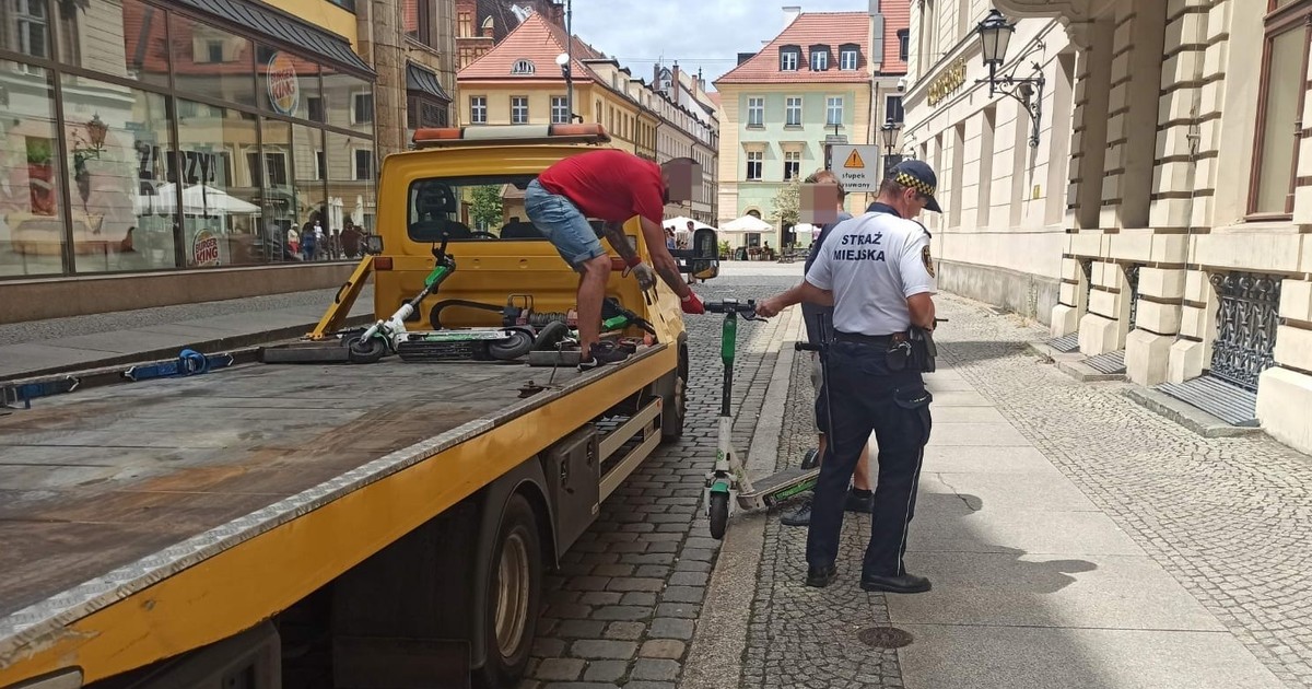 Zgłoś źle zaparkowane hulajnogi! Wrocław uruchomił formularz