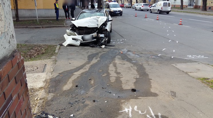 A 23 éves fiatal drog és alkoholtesztje is pozitív lett / Fotó: Police.hu