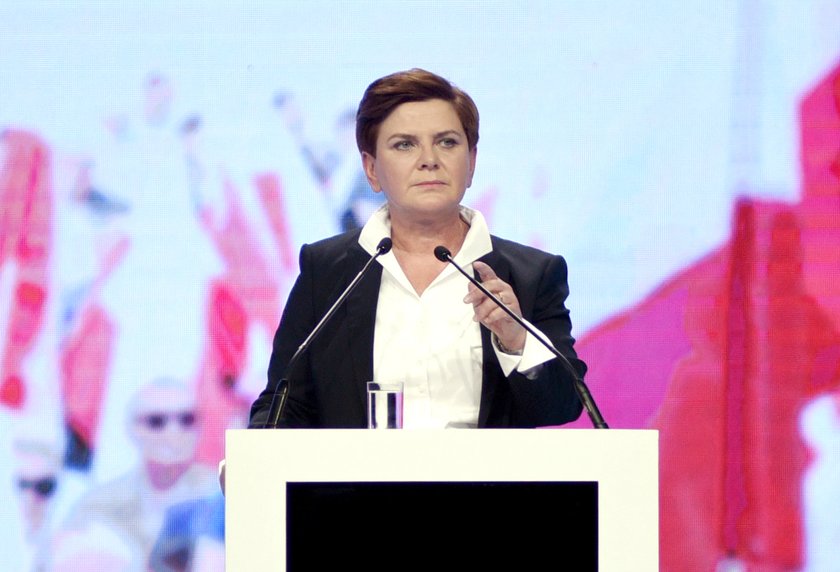 Działaczka PO porównuje Szydło do tirówki!