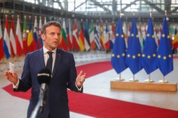 Macron: Szósty pakiet sankcji przeciw Rosji jest mocny