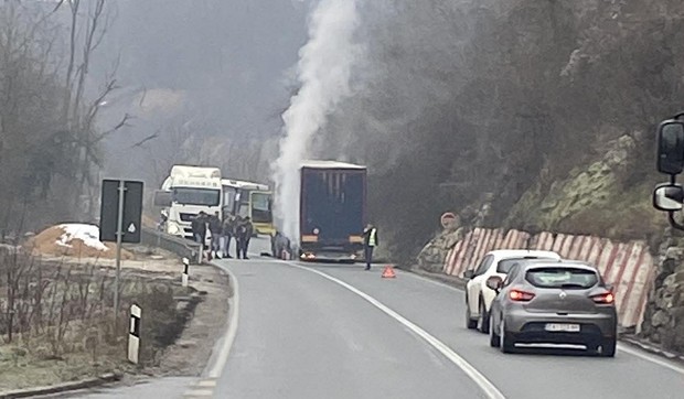 Zapalio se kamion u mestu Tučkovo