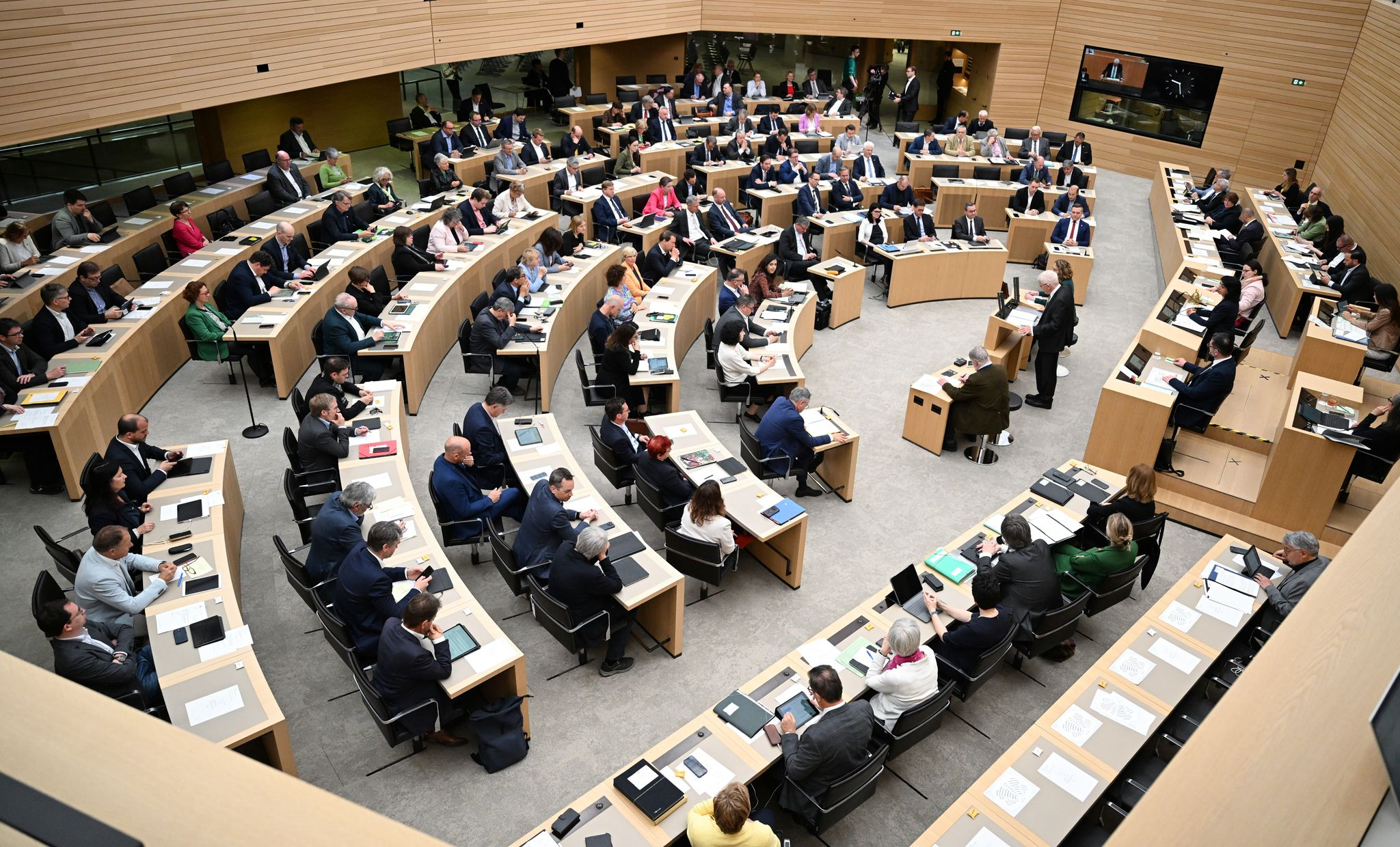 Hakenkreuz auf Stimmzettel im Landtag Baden-Württemberg