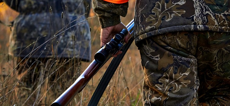 Myśliwy postrzelił 14-latka. Tłumaczył, że pomylił go z dzikiem