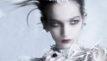 „Merj nő lenni!” – Ezt üzenik a Faludi G ékszerek: üvegbe zárt kreativitás, ami azonnal magával ragad