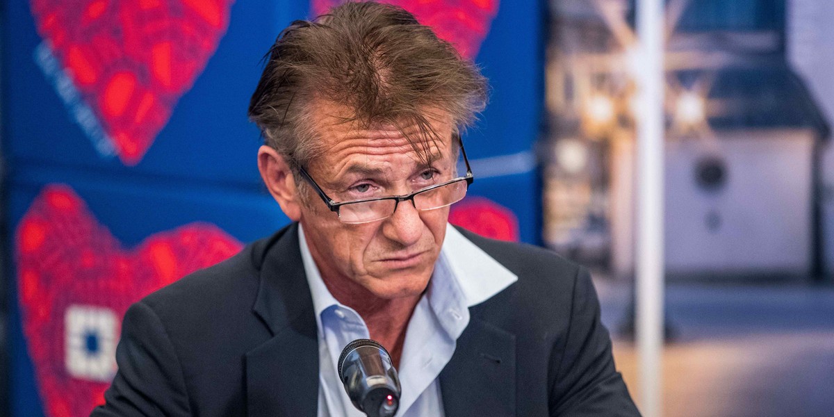 Sean Penn podpisał z władzami Krakowa porozumienie o pomocy uchodźcom z Ukrainy.