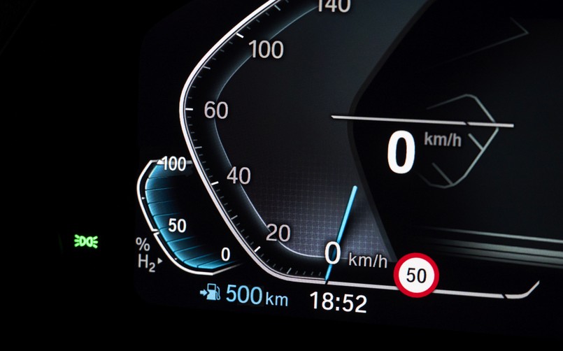 BMW iX5 Hydrogen Fuell Cell