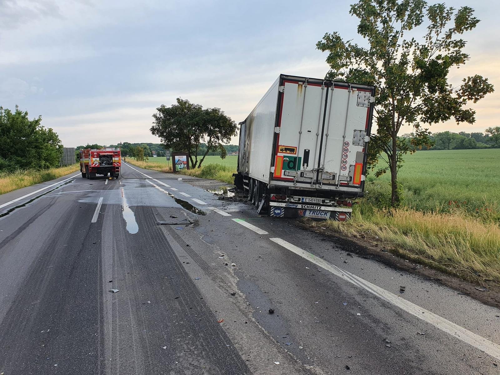 Tragická nehoda v okrese Levice si vyžiadala jeden život.