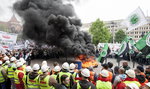 Na manifestacji było mało związkowców. Dominowali...