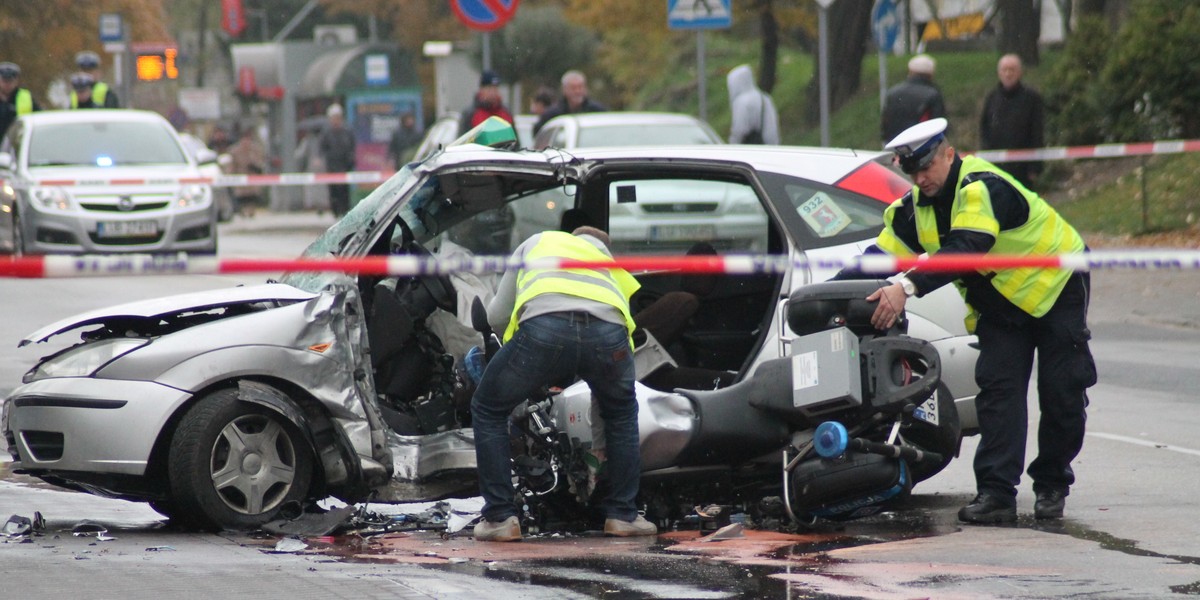 Śmierć policjanta. Wbił się w taksówkę