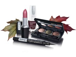 Makijaż w barwach lasu. Jesienne trendy w wizażu