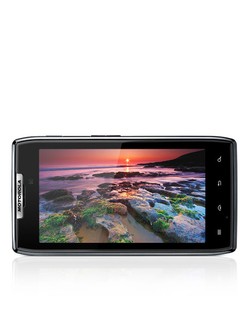 Rewelacyjny smartfon Motoroli będzie w Polsce przed wakacjami