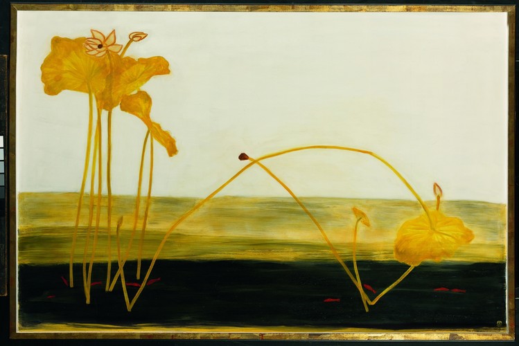 1. Sanyu - artysta, który przez pierwsze dziesięciolecie naszego wieku bezwzględnie pobił rekord popularności wśród kolekcjonerów. Ceny dzieł tego artysty wzrosły od 2000 roku aż o 11,7 tys. proc. Urodził się w Chinach w 1901 roku. Jako jeden z pierwszych chińskich awangardowych artystów studiował w Paryżu, przeprowadził się tam w 1921 roku. Często nazywany jest „chińskim Matissem” z powodu kolorowych, modernistycznych obrazów, jakie tworzył. Zmarł w Paryżu w 1966 roku. Za obraz „Five Nudes” kolekcjonerzy zapłacili w 2001 roku 16,5 mln USD – to jak dotąd jego najdroższe dzieło. 
Na zdjęciu: obraz Sanyu pt. 'Lotus et Poissons Rouge'