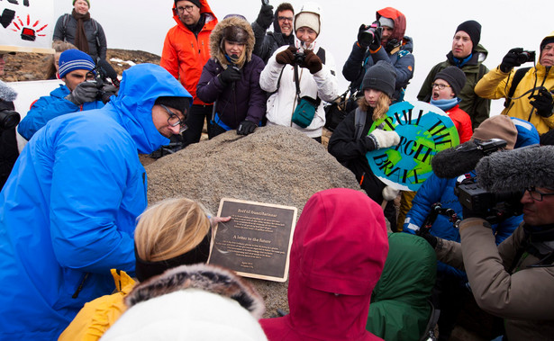 Oficjalne pożegnanie lodowca na Islandii. Dedykacja dla przyszłych pokoleń