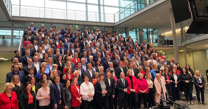 Die Strafe für Maskenmangel?  Mit diesem Foto machen sich deutsche Politiker Ärger