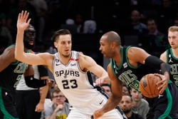 Liga NBA. Spurs bez Sochana rozgromieni w Bostonie