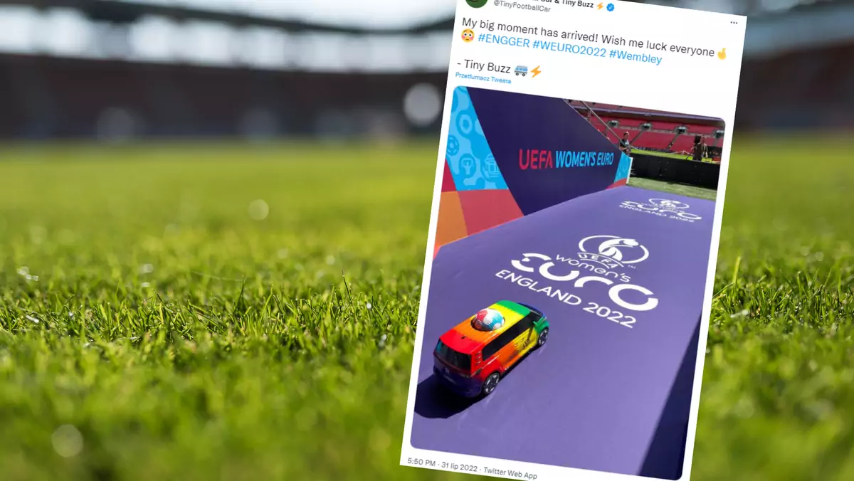 Mały samochód robi prawdziwą furorę wśród kibiców (twitter.com/TinyFootballCar)