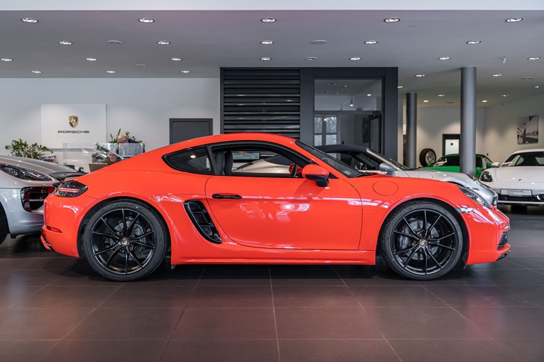     Porsche Approved, Sportmodell