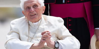 Benedykt XVI w ciężkim stanie. Papież Franciszek udał się do niego z wizytą