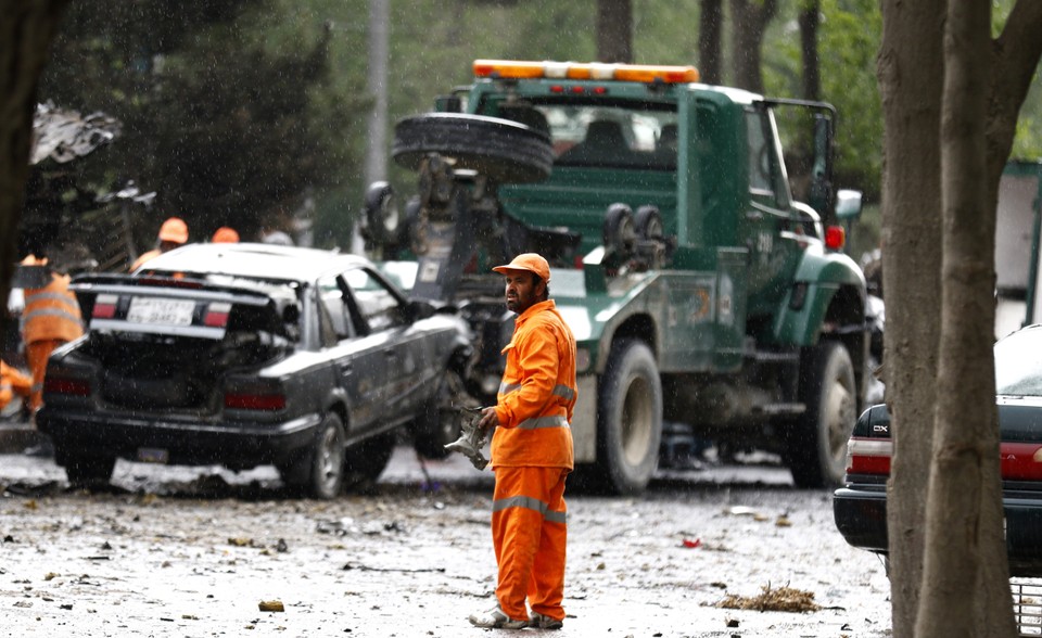 AFGHANISTAN SUICIDE BOMB BLAST (Suicide bomb blast targets NATO convoy in Afghanistan)