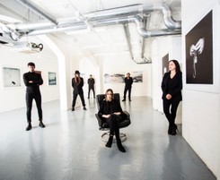 Archive przedstawia nową wersję ich słynnego 'Again'