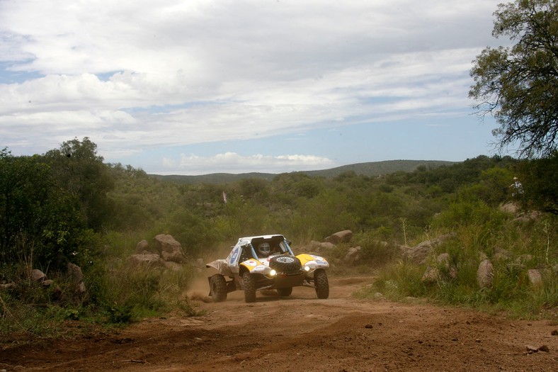 Rajd Dakar 2011: awans Hołowczyca (2.etap, wyniki, fot. Willy Weyens)