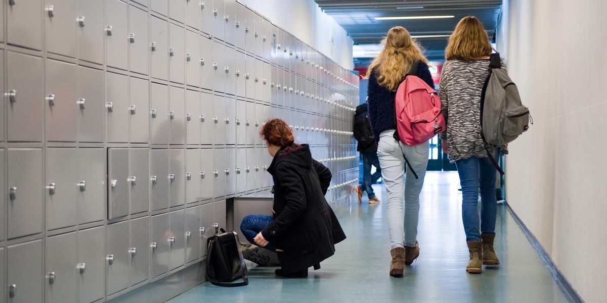 Szokujące wyniki sondażu. Młodzi nie chcą żyć i pracować w Polsce!