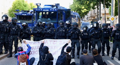 Chaos na niemieckich ulicach. W Lipsku "Dzień X". Policja wykorzystała samochody opancerzone