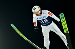 SKOKI NARCIARSKIE. Puchar Świata w Ruce piątek 28 listopada. Transmisja TV, na żywo, kiedy, gdzie oglądać