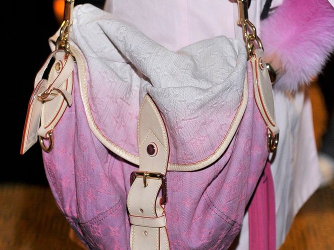 Gwiazdy noszą torbę z kitą: Doda