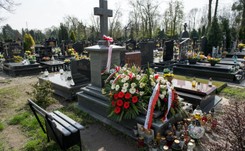 Szczątki innych osób w trumnie Natalii-Świat i jeszcze jednej osoby. 'To celowe działanie, by nas upokorzyć'