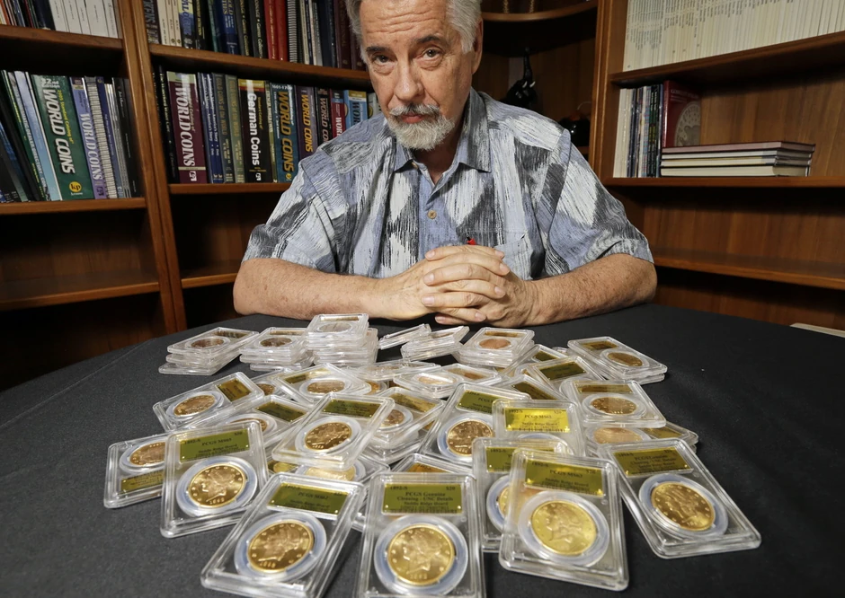 Numizmatičar Dejvid Mekarti