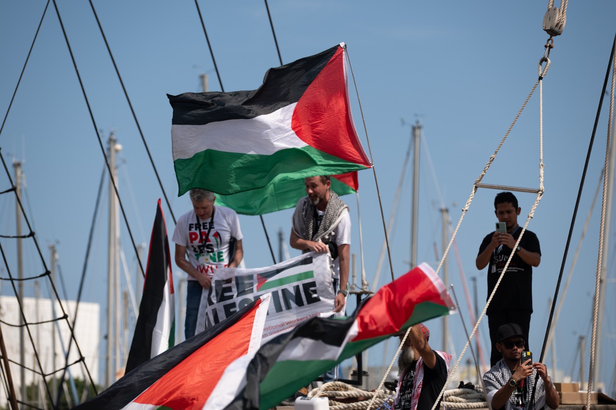 Globalna Flotylla Sumud płynie z pomocą humanitarną do Strefy Gazy