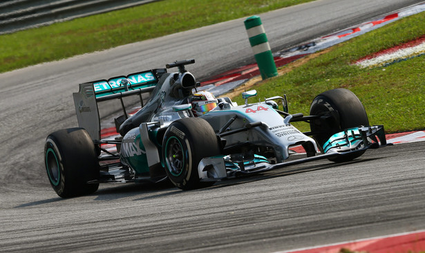 Lewis Hamilton wygrał Grand Prix Malezji. Dublet Mercedesa