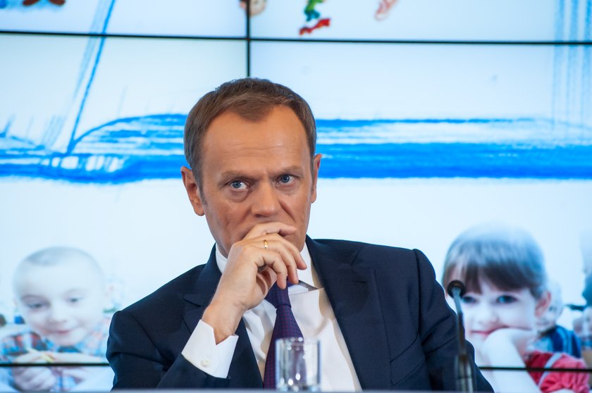 Tusk wstrzymał leczenie rannych z Majdanu