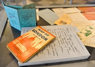 Archiwum Stefana i Franciszki Themersonów doczekało się katalogu