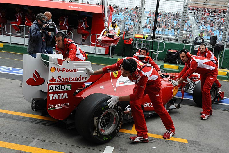 Grand Prix Australii 2011: Vettel znokautował rywali, Pietrow rewelacyjnie zastąpił Kubicę (relacja, wyniki)