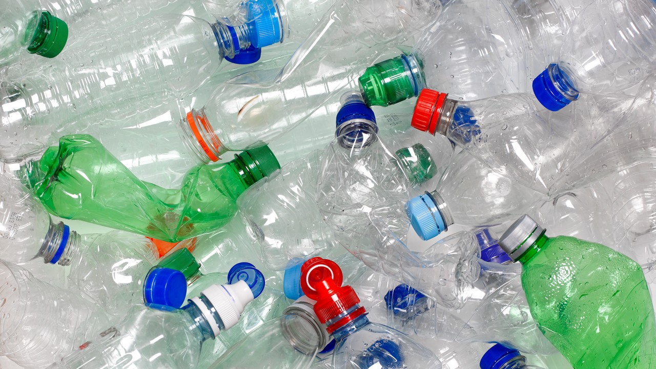 Nowe zasady zwrotu opakowań w sklepach. Kaucja bez paragonu