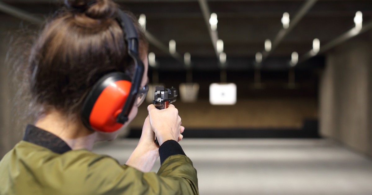 Studenci tarnobrzeskiej akademii szkolili się na nowoczesnej strzelnicy z żołnierzami WOT