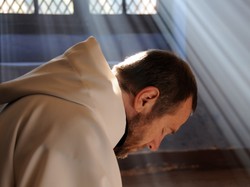 Kto potrzebuje mnichów? "Ludzie Boga" debiutują na DVD