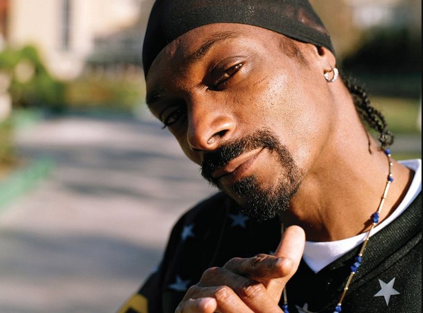 Snoop Dogg myje samochody w Beverly Hills