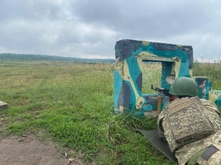 Władze Ukrainy łakomie patrzą na Polskę. Widzą tu całe morze rekrutów do armii