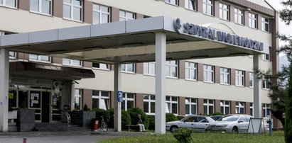 Tajemnicza śmierć w Bielsku-Białej po ucieczce ze szpitala. 32-latek wyskoczył z okna, ale wtedy jeszcze żył...