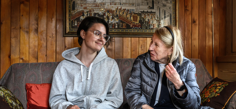 Prawnuczka Tołstoja pomaga kobietom z Ukrainy. "Wydaje mi się, że śnię"