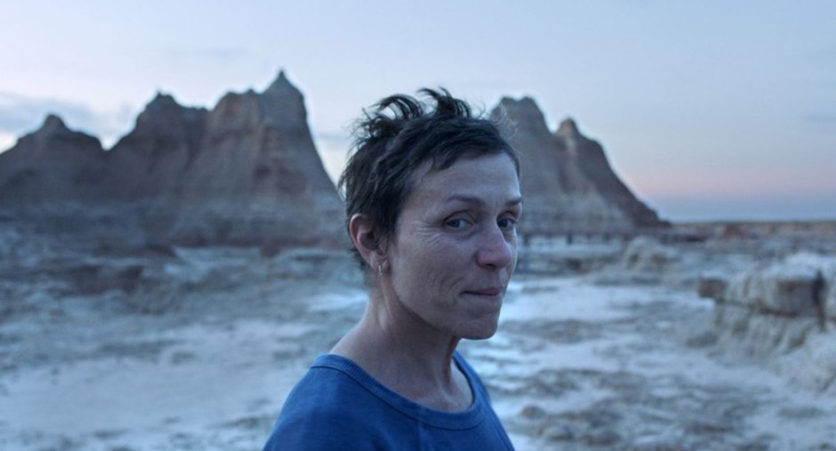 Frances McDormand w filmie "Nomadland"