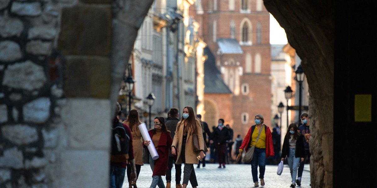 Polacy są coraz bardziej sceptyczni co do sytuacji gospodarczej w naszym kraju. 