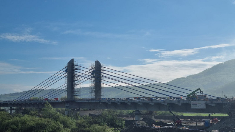 Most typu extradosed na Dunajcu